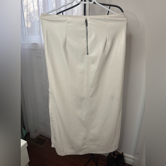 Alice + Olivia MAEVE VEGAN MIDI SKIRT - Picture 11 of 12